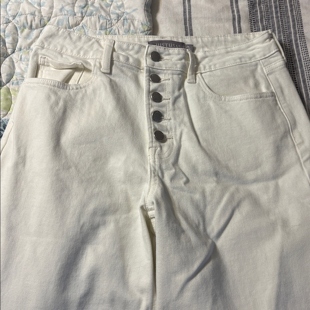 Just USA Cream Button-Fly Jeans